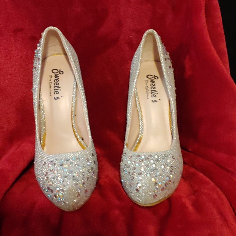 Crystal embellished sweeties stiletto